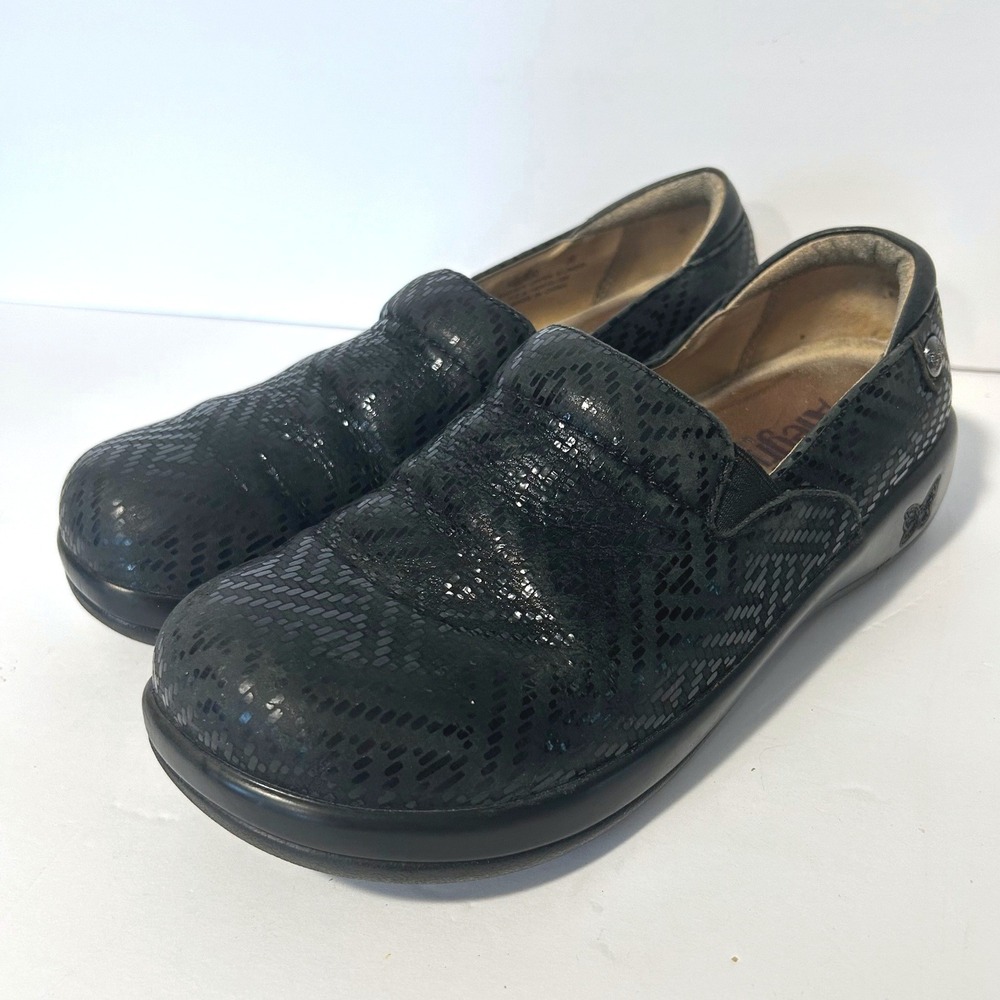 Alegria Keli Dazzler Clogs Women 38 US 8 Black Embossed Leather Slip On KEL-530